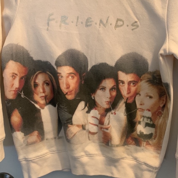 ❗️CLEAROUT❗️ Cotton On KIDS F.R.I.E.N.D.S. Pullover - Picture 2 of 2